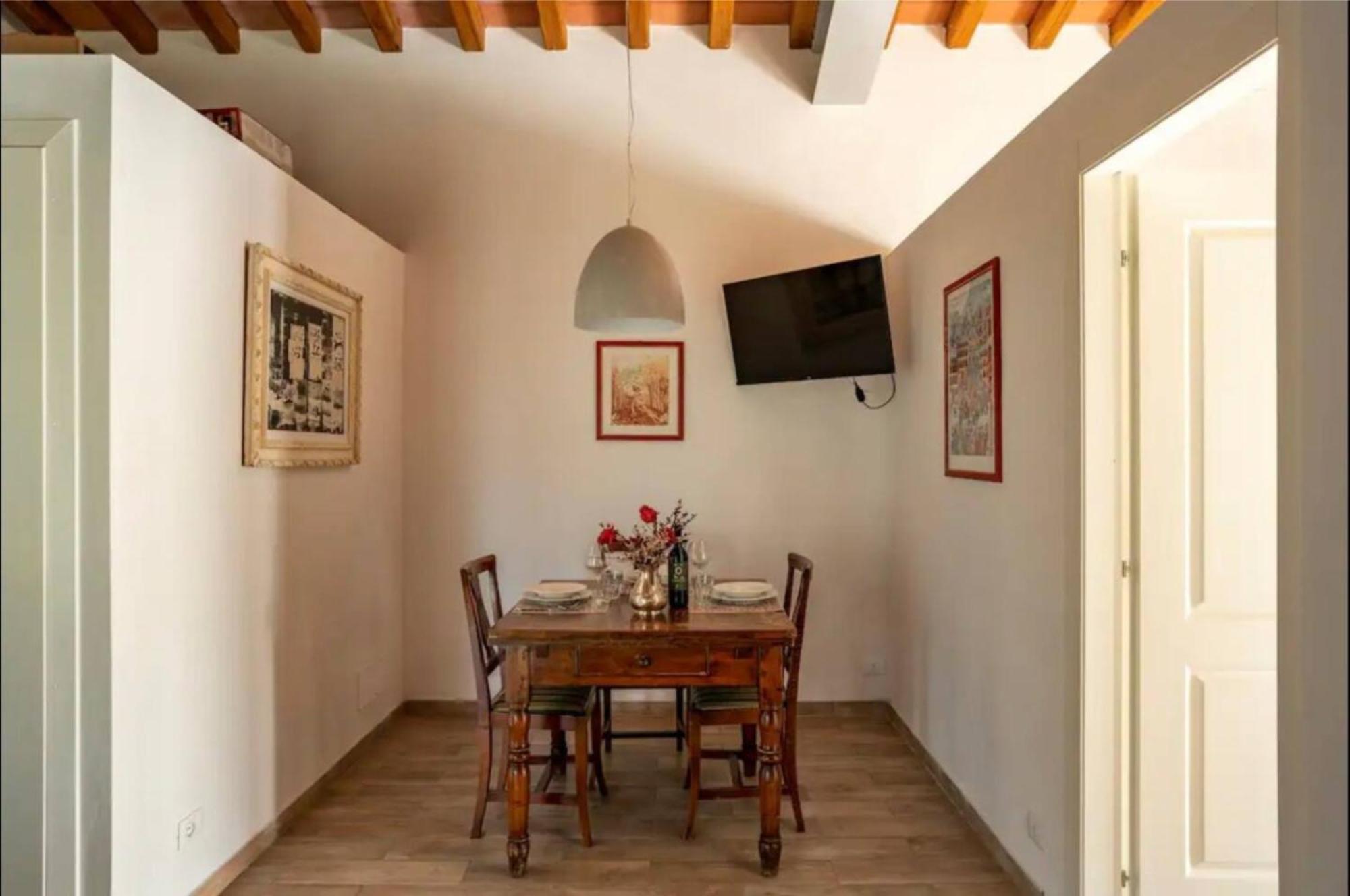 Cozy Tuscany Apartment With View Пешя Екстер'єр фото